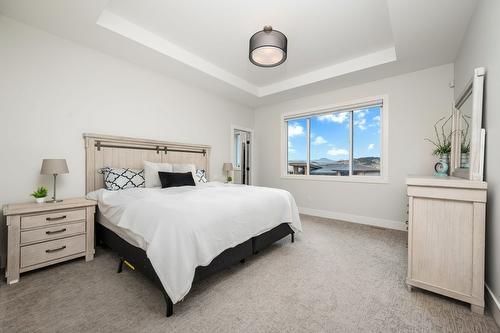 631 Mt Ida Crescent, Coldstream, BC - Indoor Photo Showing Bedroom