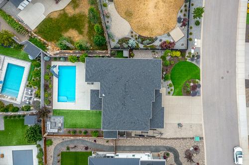 631 Mt Ida Crescent, Coldstream, BC - Outdoor With In Ground Pool