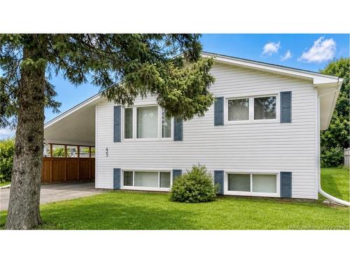 45 Cabot Dr, Moncton, NB 