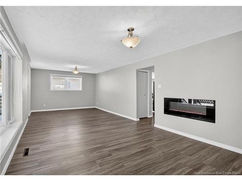 45 Cabot Dr, Moncton, NB 