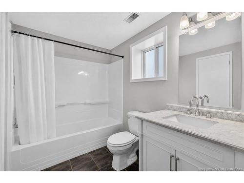 45 Cabot Dr, Moncton, NB 