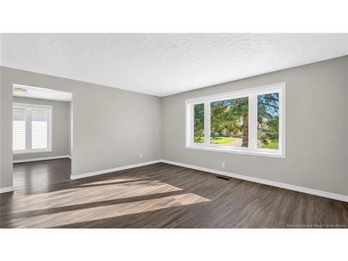 45 Cabot Dr, Moncton, NB 