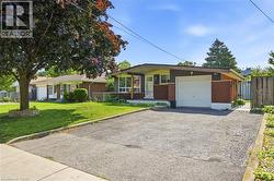9 BISHOPSGATE Avenue  Hamilton, ON L8V 3K3