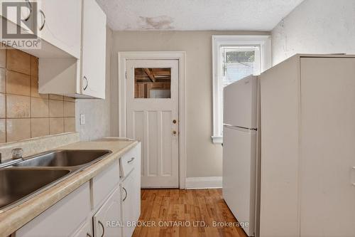 271 Manor Road E, Toronto, ON 