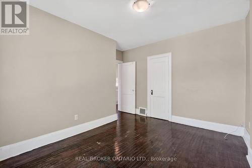 271 Manor Road E, Toronto, ON 