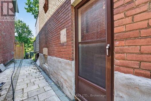 271 Manor Road E, Toronto, ON 