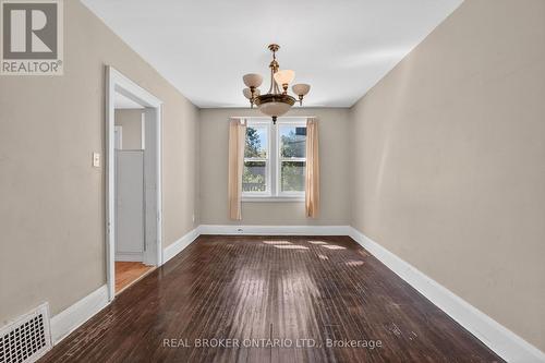 271 Manor Road E, Toronto, ON 
