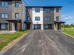138 Stephs Street  Bedford, NS B4B 1H1