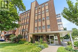 38 CHARLTON Avenue W Unit# 302  Hamilton, ON L8P 2C1