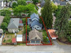 822 Lawrence Avenue Kelowna, BC V1Y 6L9
