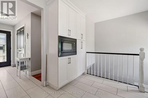 18 Fireside Drive, Hamilton, ON 