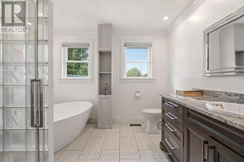 18 Fireside Drive, Hamilton, ON 