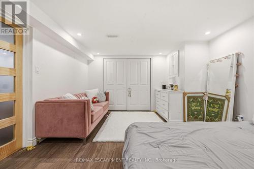 18 Fireside Drive, Hamilton, ON 