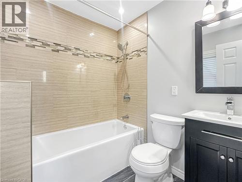 21 Fife Street W, Caledonia, ON 