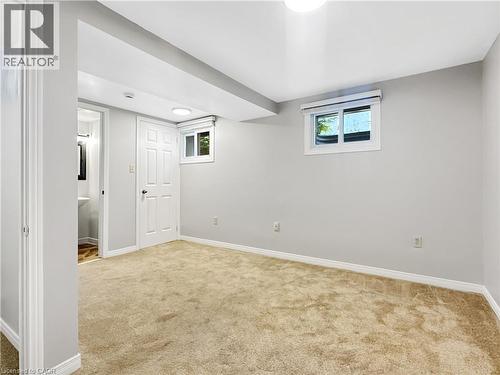 21 Fife Street W, Caledonia, ON 