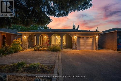 133 ROMFIELD CIRCUIT  Markham, ON L3T 3H7