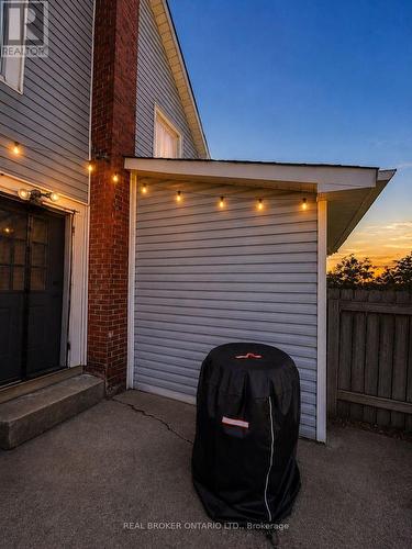 5 Rowanwood Street, Hamilton, ON 
