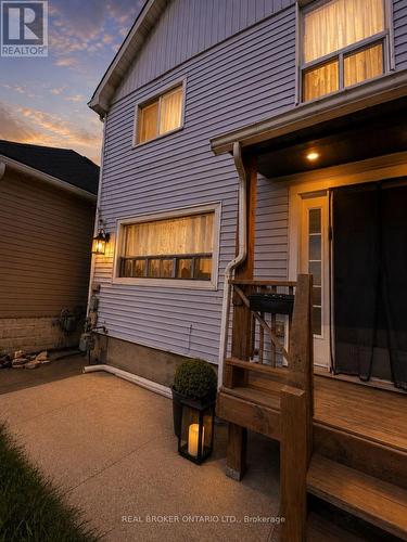 5 Rowanwood Street, Hamilton, ON 