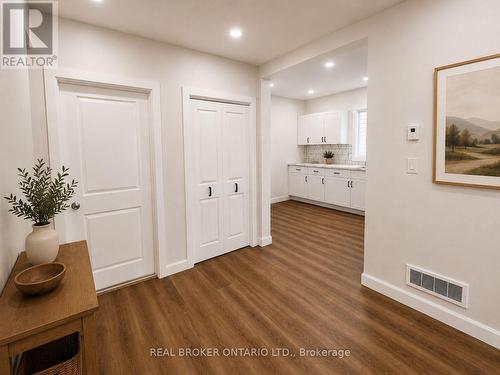 5 Rowanwood Street, Hamilton, ON 