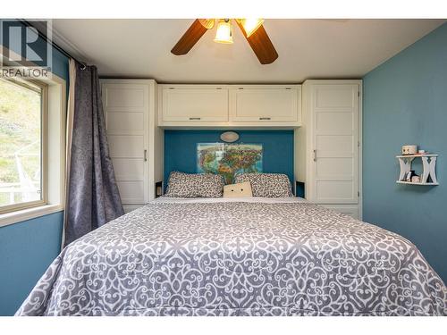 1469 Kloppenburg Road, Kelowna, BC - Indoor Photo Showing Bedroom