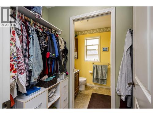 1469 Kloppenburg Road, Kelowna, BC - Indoor With Storage
