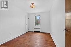 Bedroom 1 - 