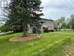 Exterior Lot. - 