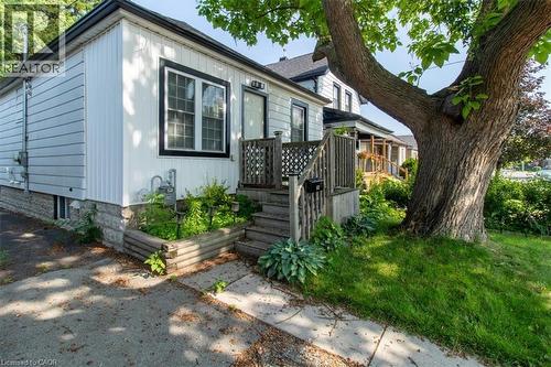29 Wexford Avenue N, Hamilton, ON 