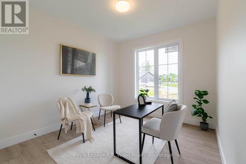 80 Herb Street, Norwich (Norwich Town), ON - Indoor Photo Showing Dining Room