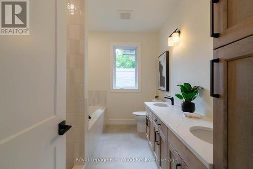 Primary ensuite - 80 Herb Street, Norwich (Norwich Town), ON - Indoor Photo Showing Bathroom