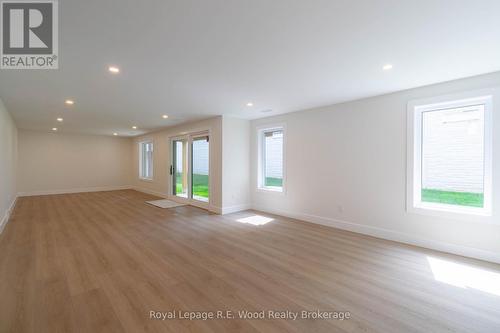 80 Herb Street, Norwich (Norwich Town), ON - Indoor Photo Showing Other Room