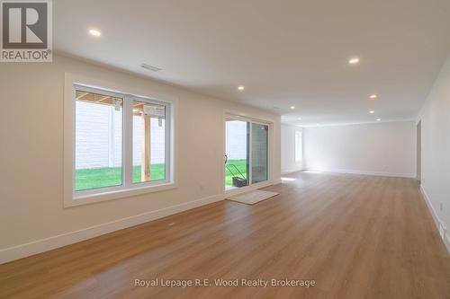 80 Herb Street, Norwich (Norwich Town), ON - Indoor Photo Showing Other Room