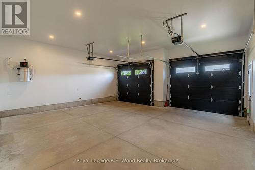 80 Herb Street, Norwich (Norwich Town), ON - Indoor Photo Showing Garage