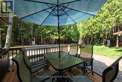 dining alfresco - 