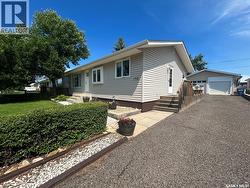 132 Churchill AVENUE Coronach, SK S0H 0Z0