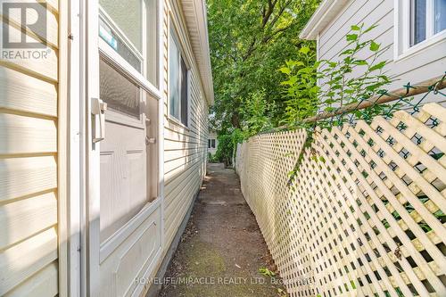 25 Hope Avenue, Hamilton, ON 