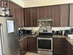 SECOND FLOOR ROOMS - 18 TROYER AVENUE Toronto, ON M3J 3S6