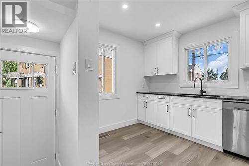 2123 Secord, Windsor, ON - Indoor Photo Showing Kitchen