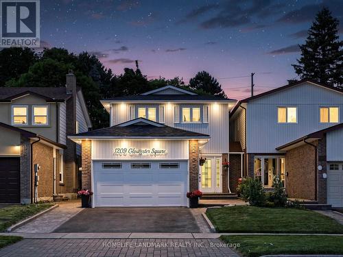 1209 Gloucester Square, Pickering, ON 