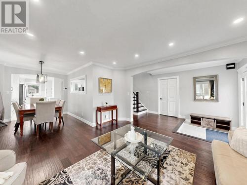 1209 Gloucester Square, Pickering, ON 