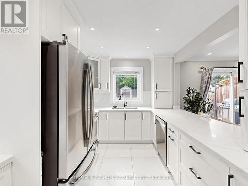 1209 Gloucester Square, Pickering, ON 