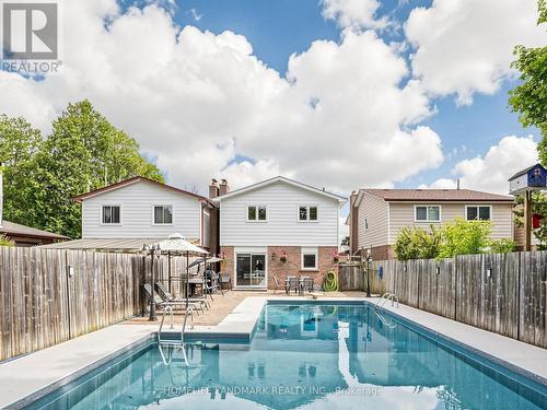 1209 Gloucester Square, Pickering, ON 