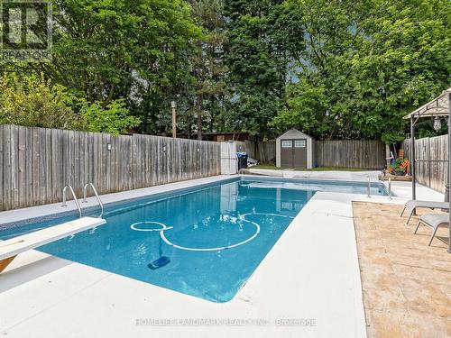 1209 Gloucester Square, Pickering, ON 