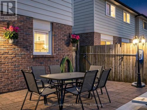 1209 Gloucester Square, Pickering, ON 