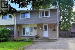 1091 UPPER WELLINGTON Street  Hamilton, ON L9A 3S5