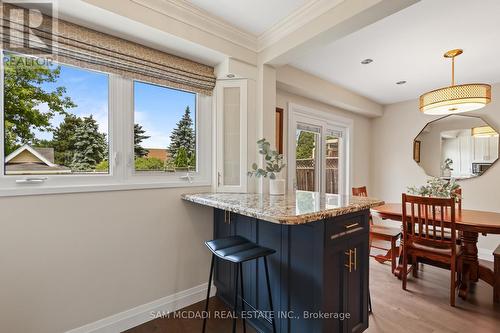 1541 Cuthbert Avenue, Mississauga, ON 