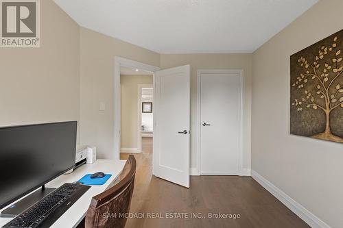 1541 Cuthbert Avenue, Mississauga, ON 