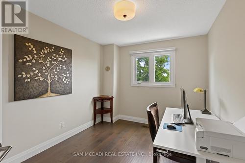 1541 Cuthbert Avenue, Mississauga, ON 