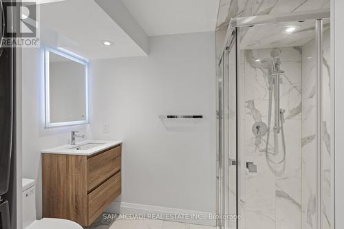 1541 Cuthbert Avenue, Mississauga, ON 