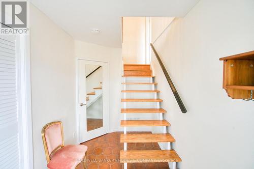 Floating staircase leads to main level. - 1430 Edgecliffe Avenue, Ottawa, ON 